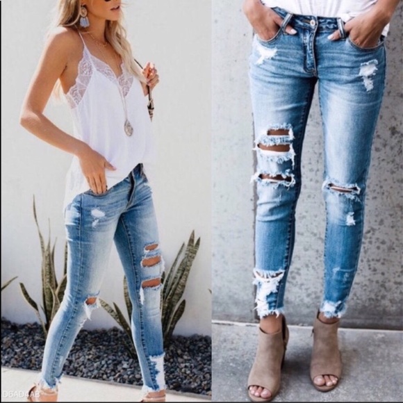 Kancan Distressed Skinny Jeans - Picture 2 of 8